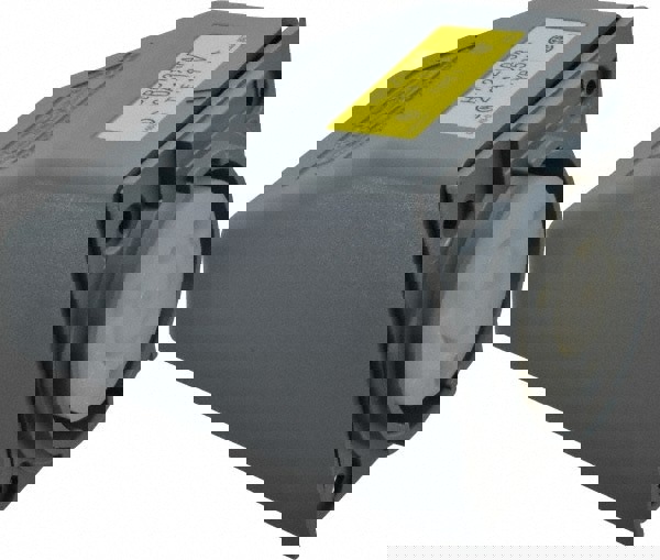 125 VAC, 20 Amp, L5-20R NEMA, Self Grounding Receptacle